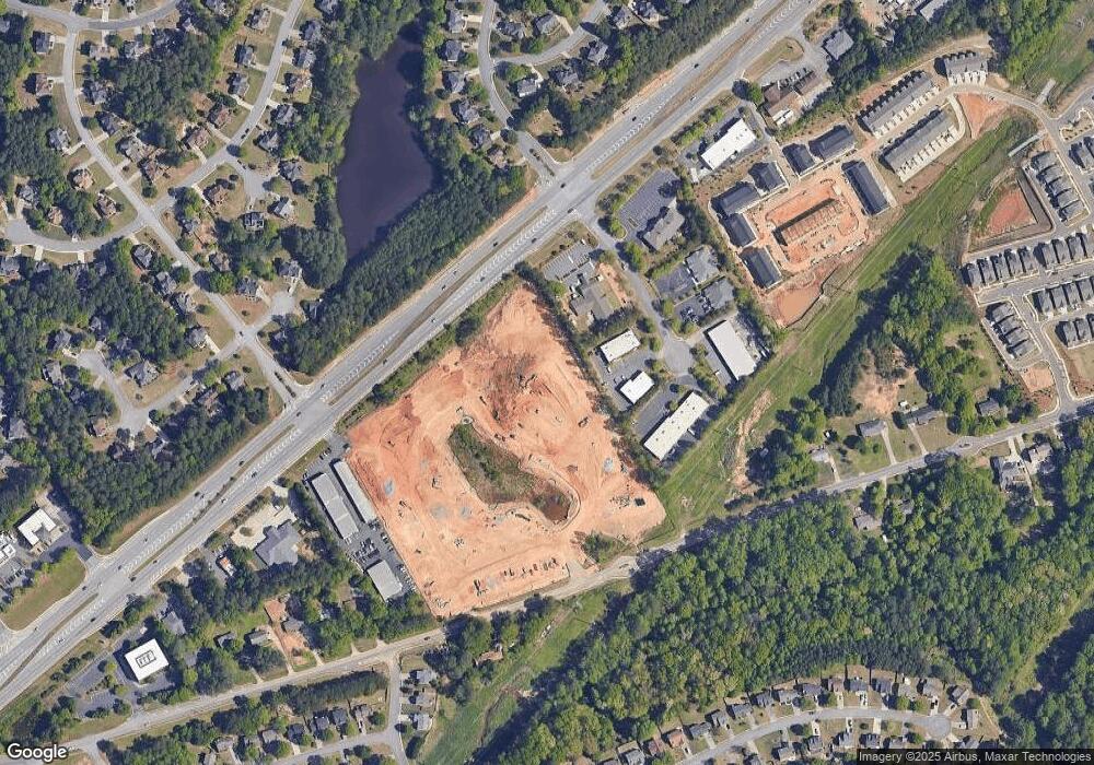 2085 Harvest Pond Cir, Suwanee, GA 30024 - photo 1