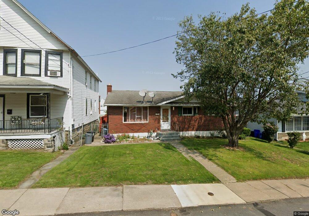 1132 W Locust St, Scranton, PA 18504 - photo 1