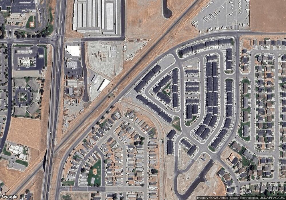 210 E Broken Arrow Ave unit 1217, Tooele, UT 84074 - photo 1