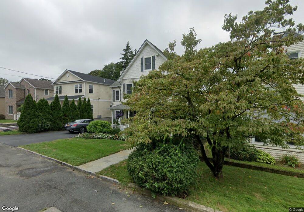 542 3rd St, Mamaroneck, NY 10543 - photo 1