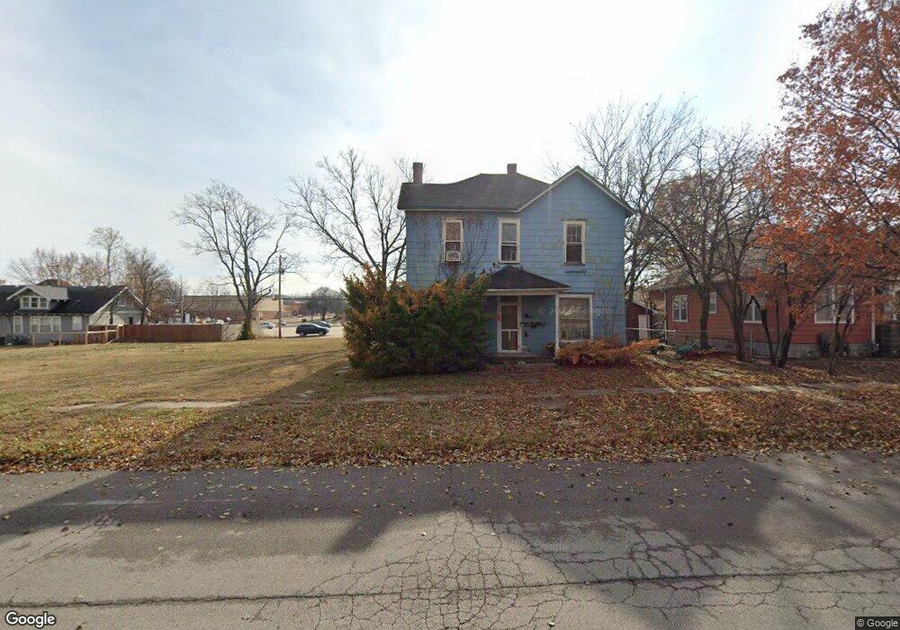 1714 Clark Ave, Parsons, KS 67357 - photo 1