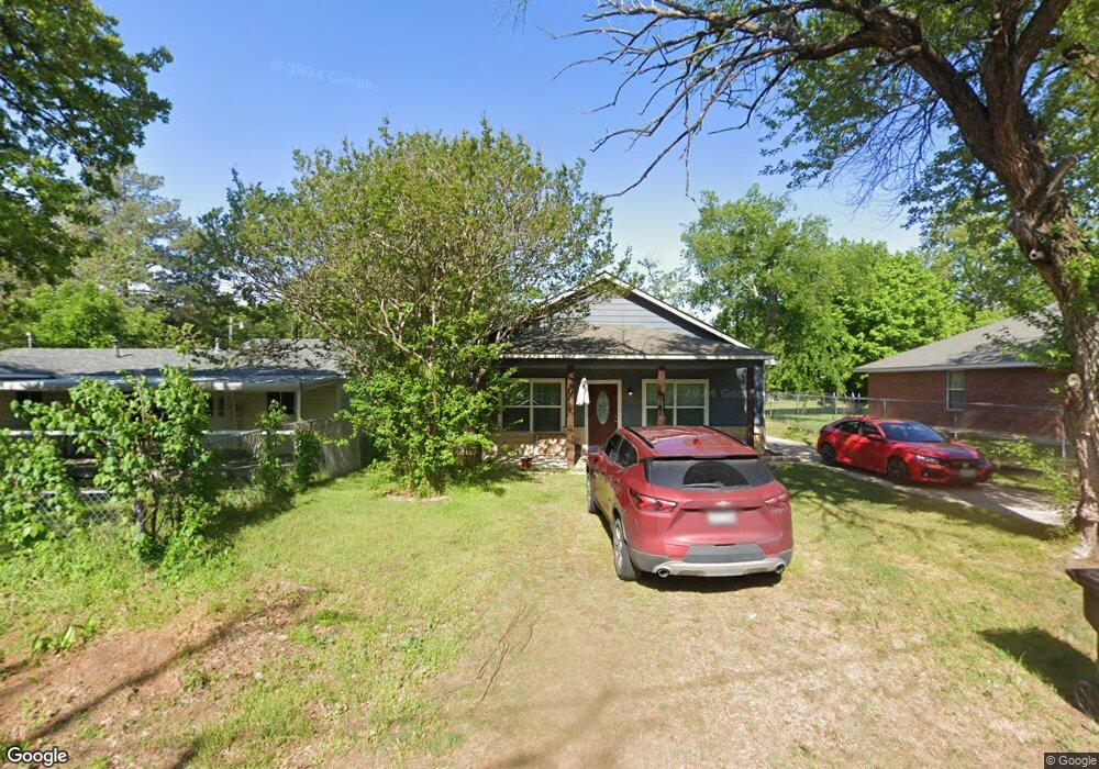 1831 S Crockett Ave, Denison, TX 75021 - photo 1