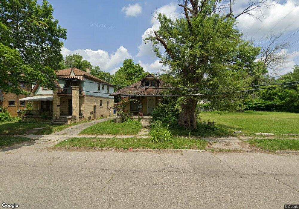 1537 Leith St, Flint, MI 48506 - photo 1