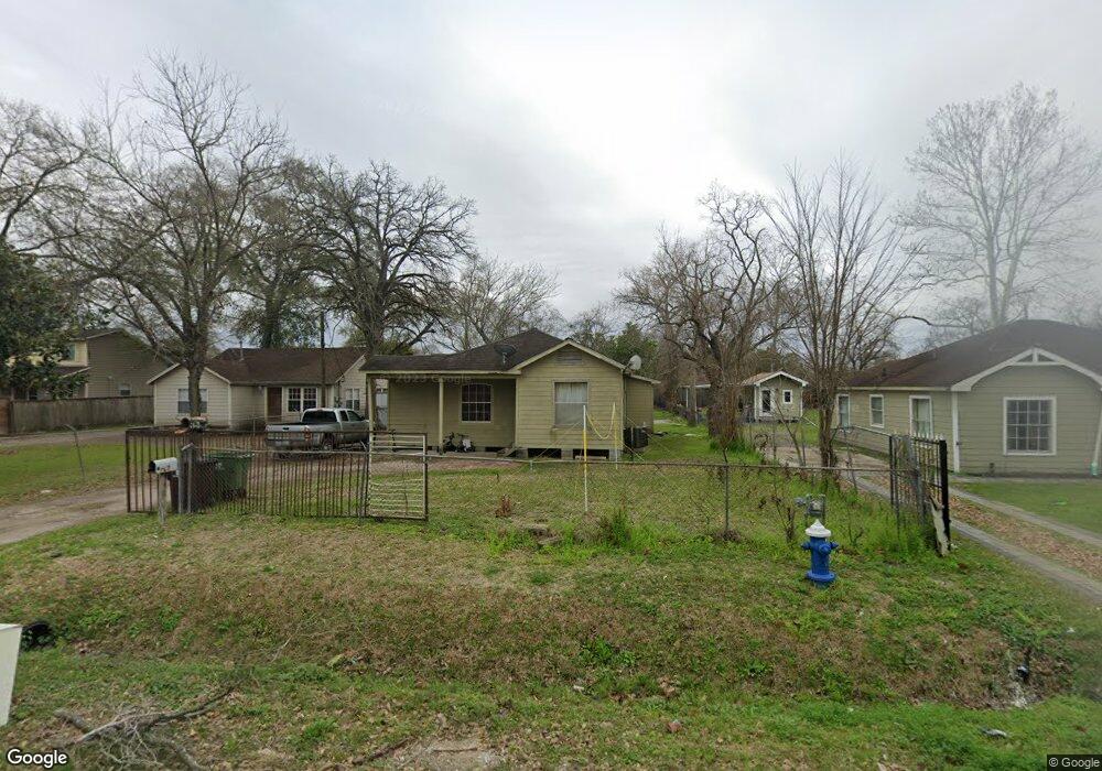 730 Eubanks St, Houston, TX 77022 - photo 1
