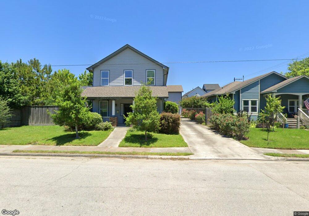 319 E 33rd St, Houston, TX 77018 - photo 1