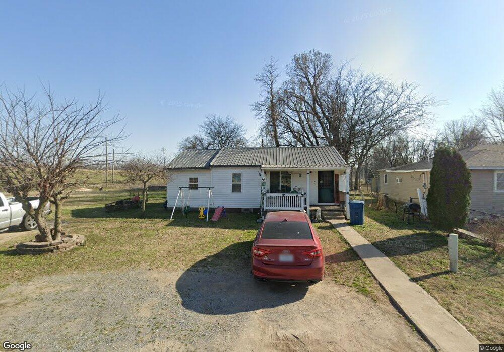 202 Pinnell Ln, New Madrid, MO 63869 - photo 1