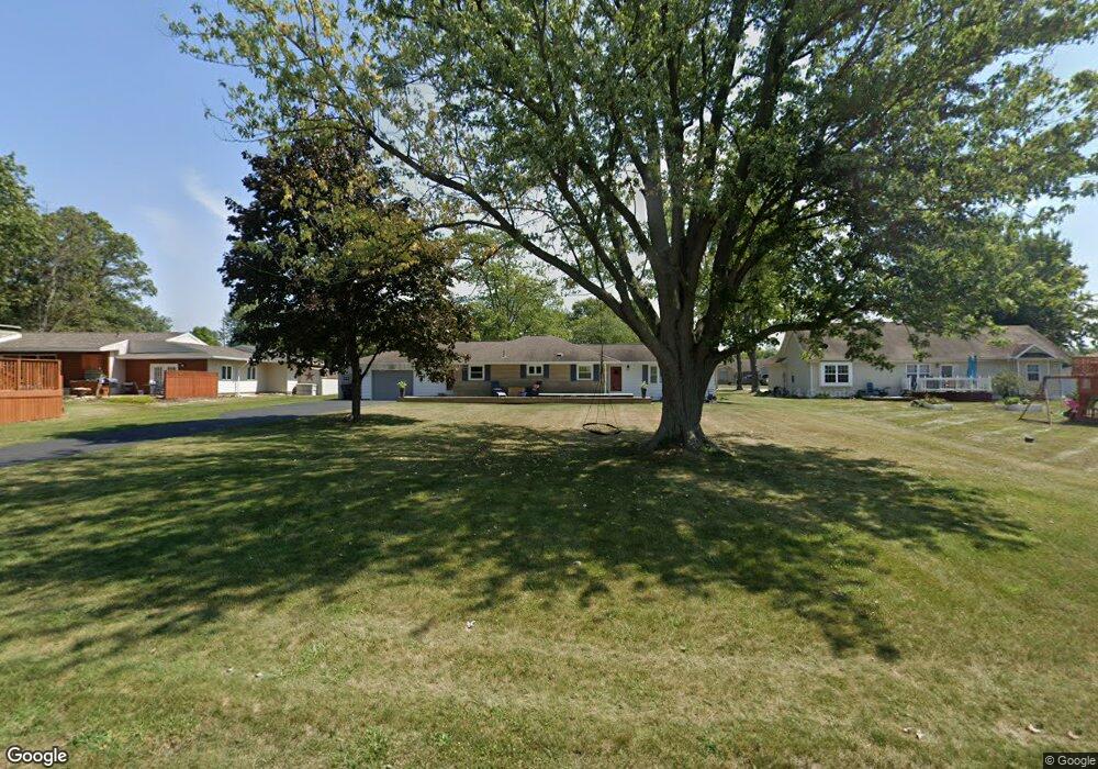 3264 Crestview Dr, Lima, OH 45801 - photo 1