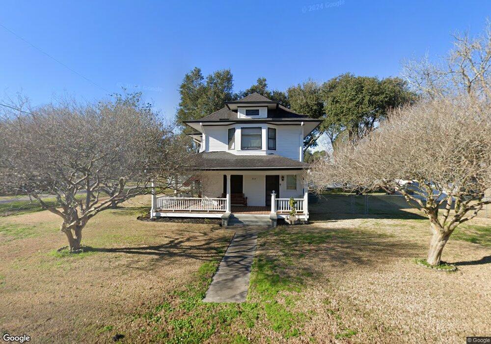 218 S 7th St, Beasley, TX 77417 - photo 1