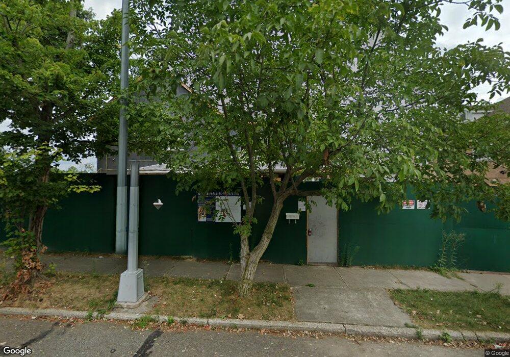 18609 80th Dr, Jamaica, NY 11432 - photo 1