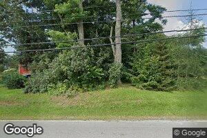 302 Main Rd, Bradford, ME 04410