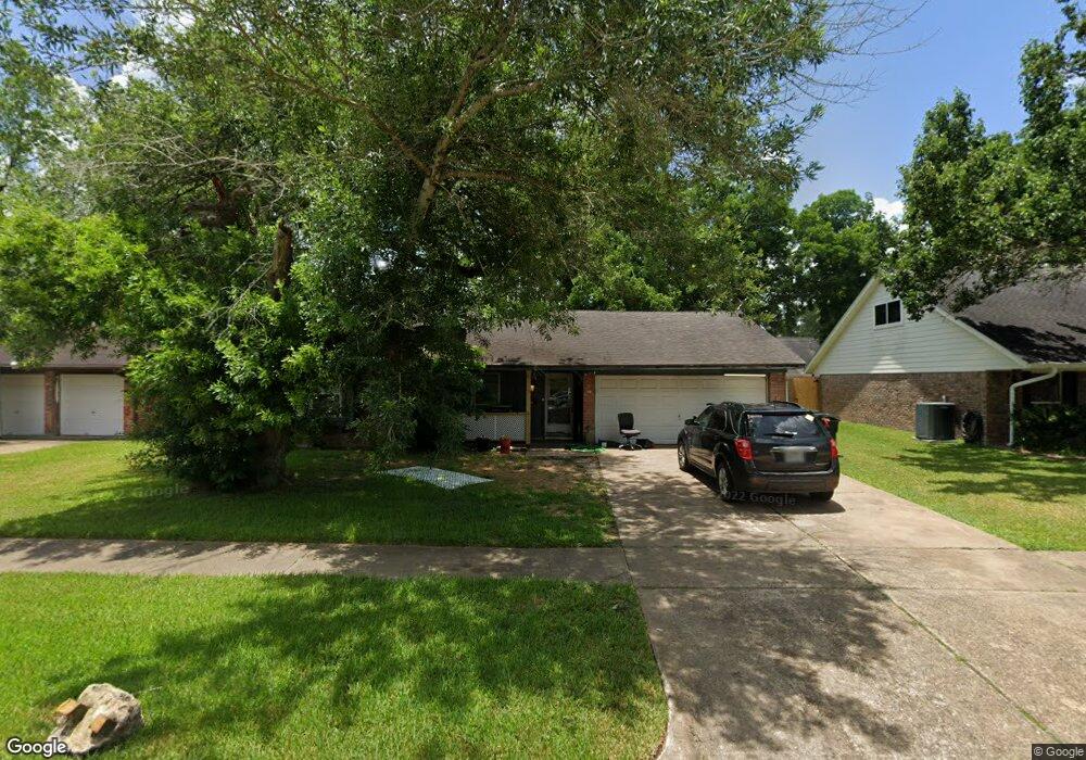 10918 Gulf Valley St, Houston, TX 77075 - photo 1