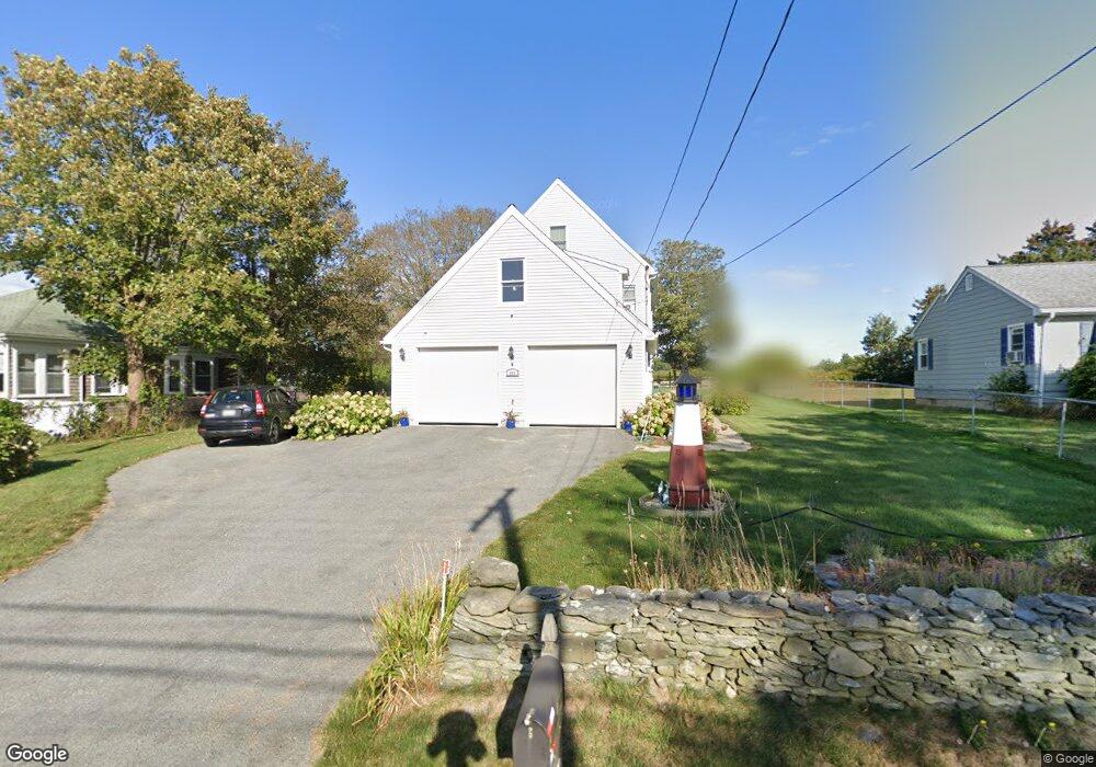 496 3rd Beach Rd, Middletown, RI 02842 - photo 1