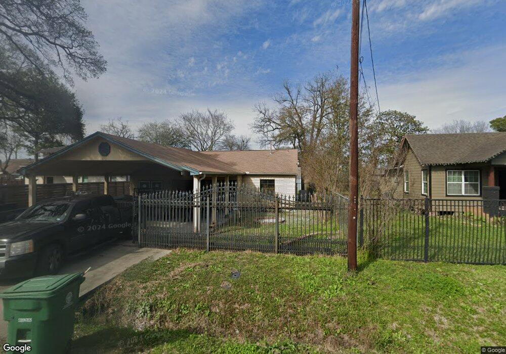 905 Melbourne St, Houston, TX 77022 - photo 1