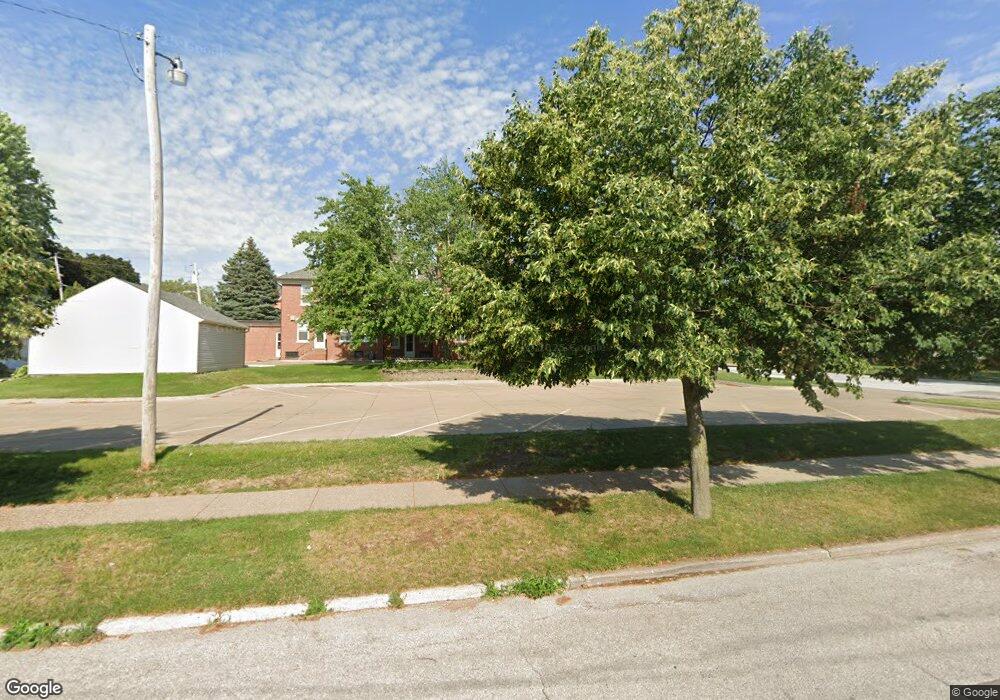 904 E Rusholme St, Davenport, IA 52803 - photo 1