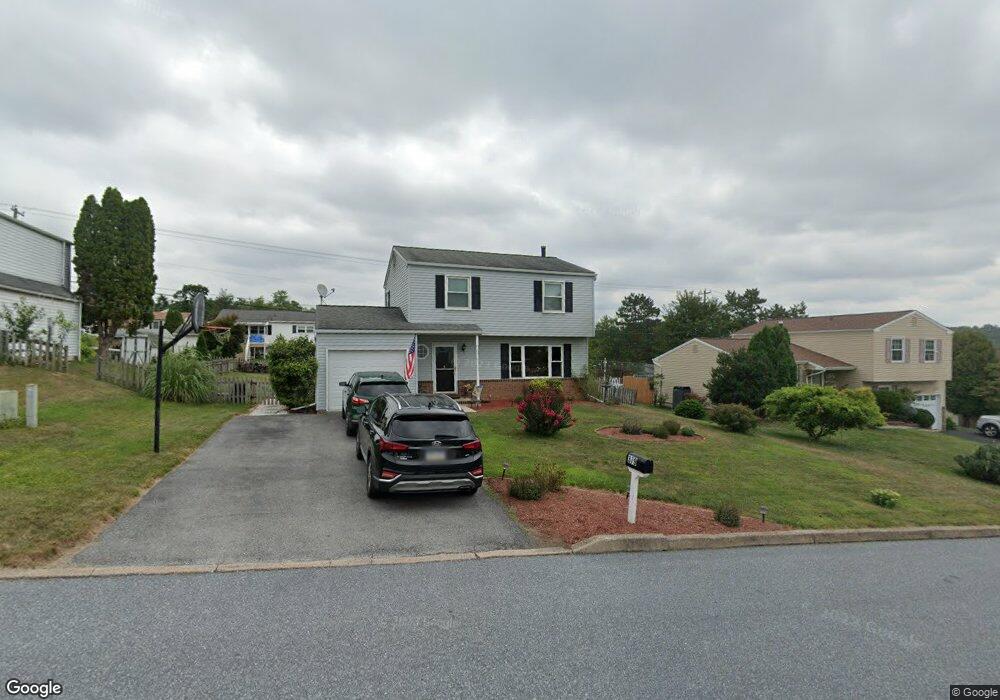 379 Hivner Rd, Harrisburg, PA 17111 - photo 1