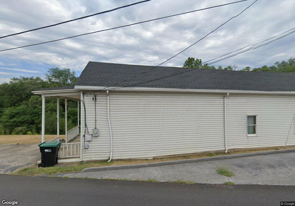 794 Ash St, Strasburg, VA 22657 - photo 1