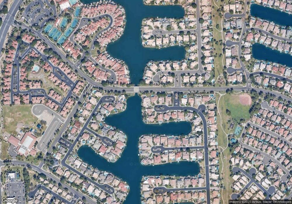 1826 E Cypress Tree Dr, Gilbert, AZ 85234 - photo 1