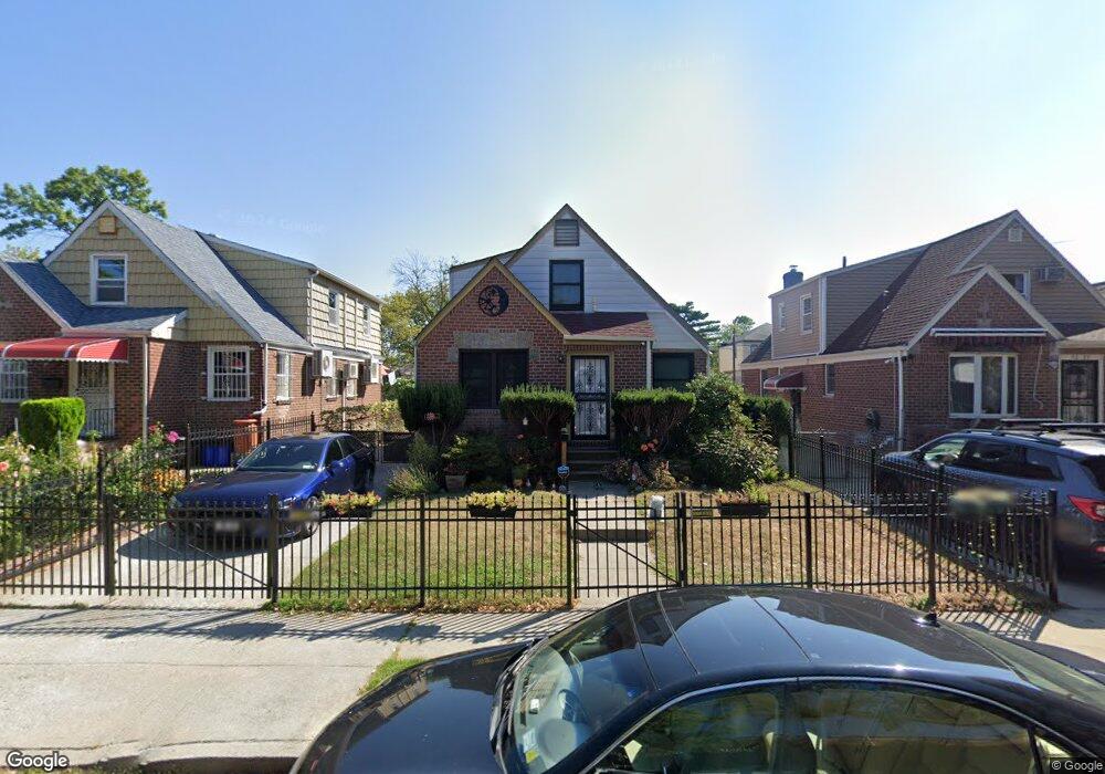 5635 189th St, Fresh Meadows, NY 11365 - photo 1