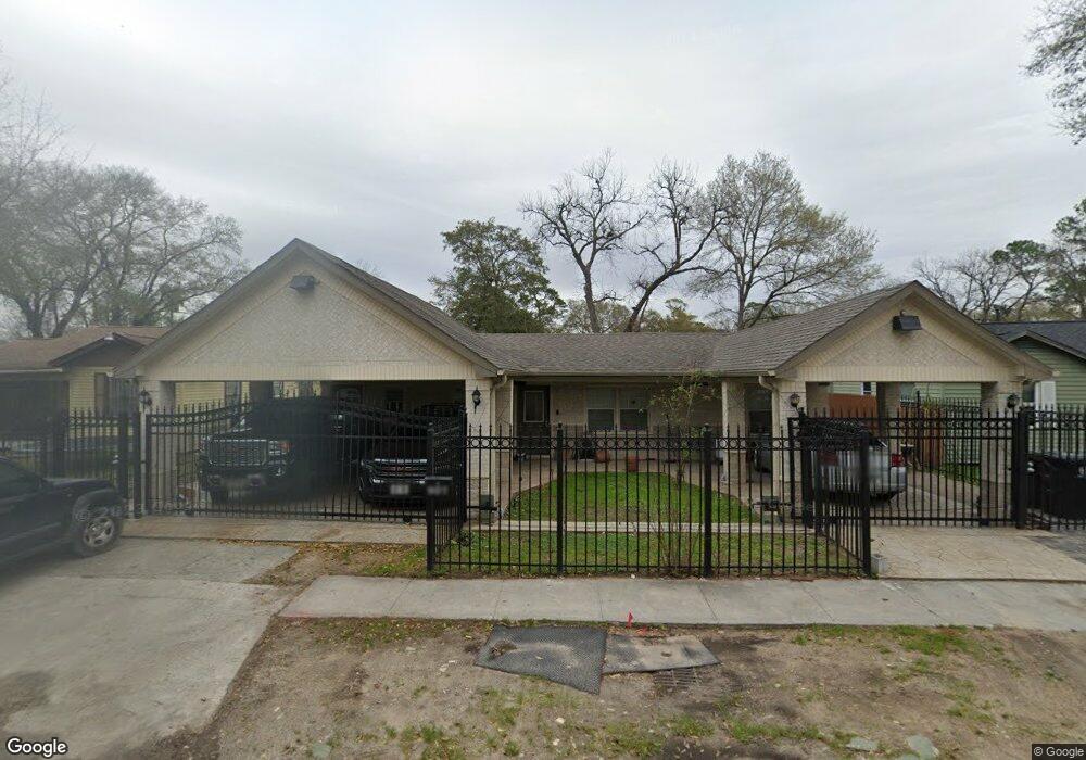 907 Roxella St, Houston, TX 77076 - photo 1