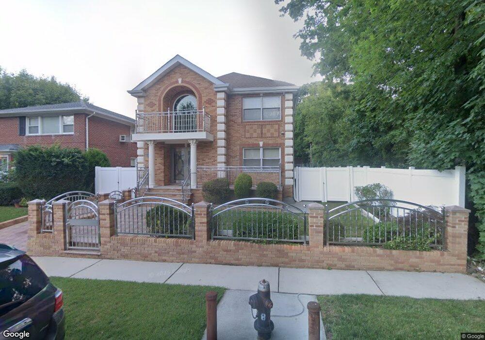 24307 83rd Ave, Bellerose, NY 11426 - photo 1