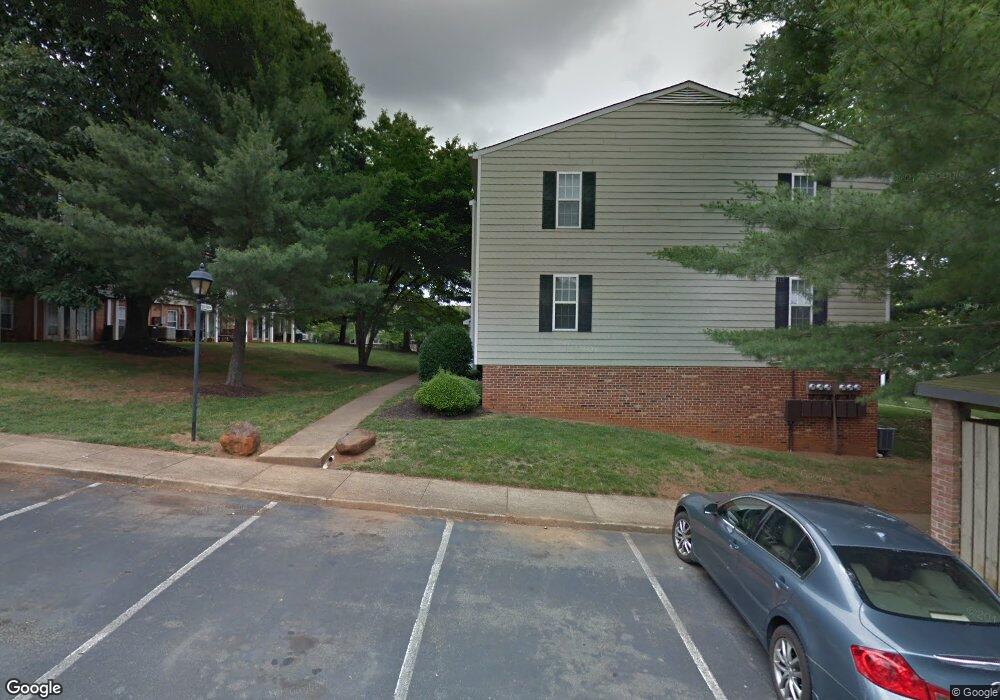 1264 Villa Ln unit B, Charlottesville, VA 22903 - photo 1