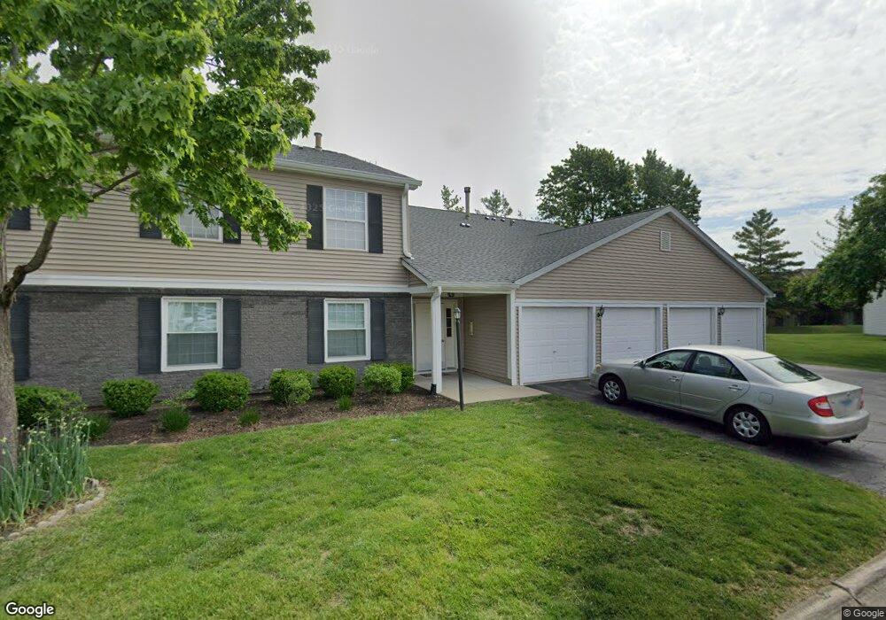 674 Thorntree Ct unit 24B12, Bartlett, IL 60103 - photo 1