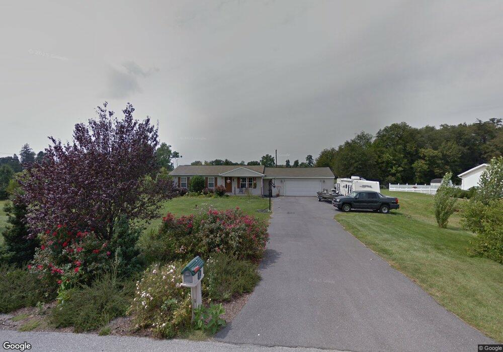 9019 Rosebud Dr, Greencastle, PA 17225 - photo 1