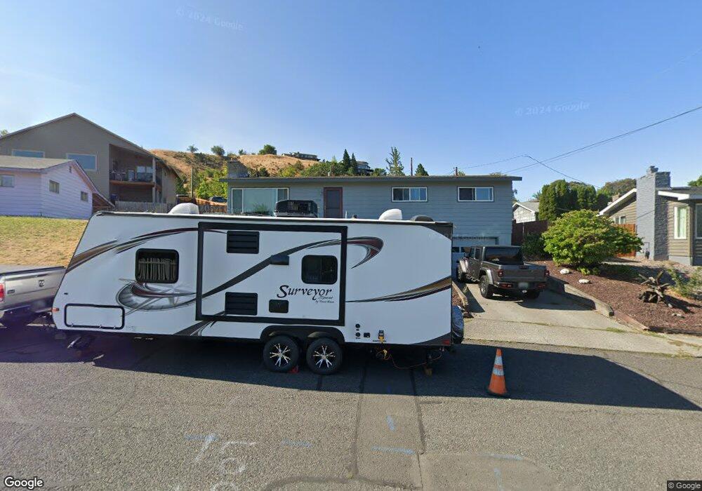 1722 E 17th St, the Dalles, OR 97058 - photo 1