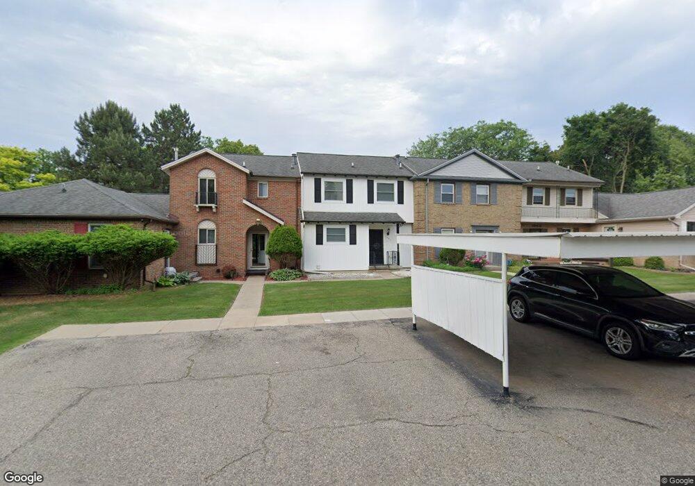 1051 River Hill Dr unit 9, Flint, MI 48532 - photo 1