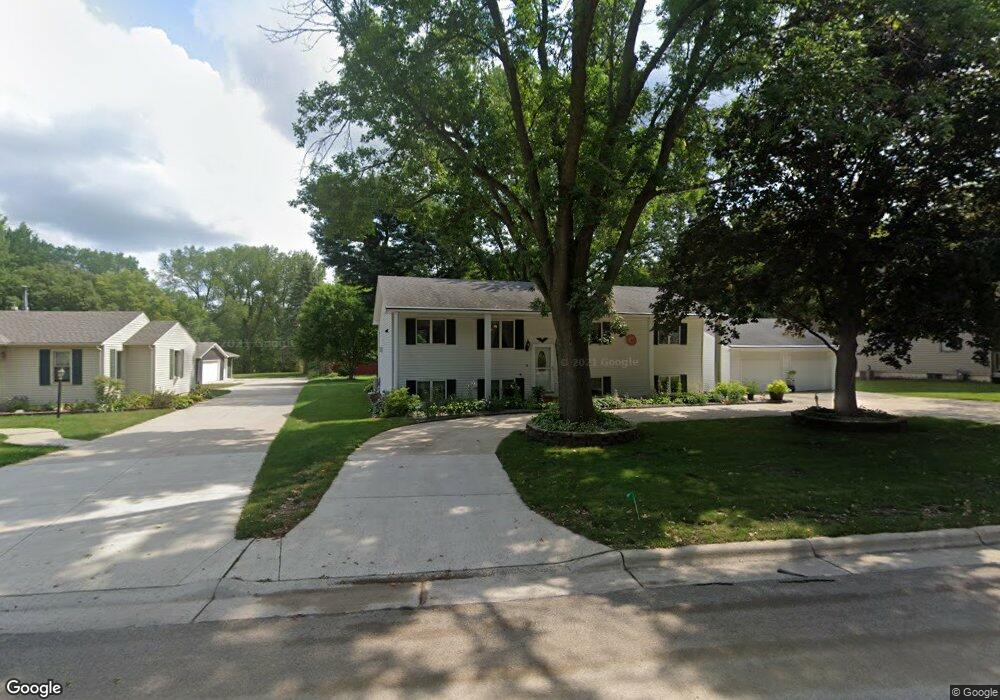 2407 4th Dr SW, Austin, MN 55912 - photo 1