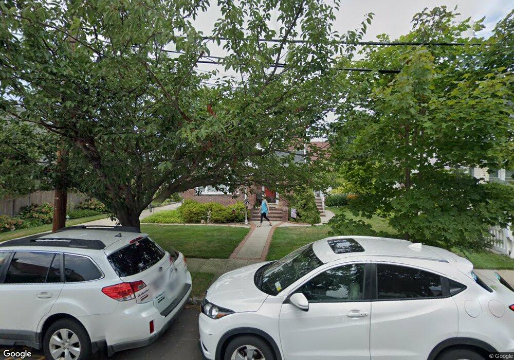 11 Malden Ave, Lynbrook, NY 11563 - photo 1