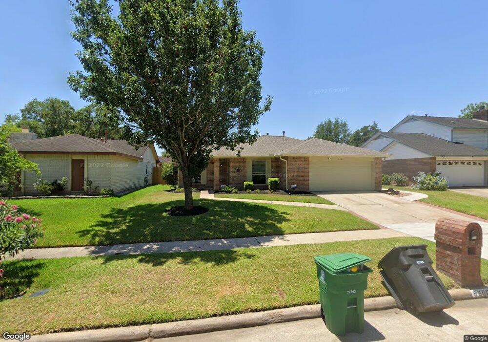 9506 Misty Vale Ln, Houston, TX 77075 - photo 1