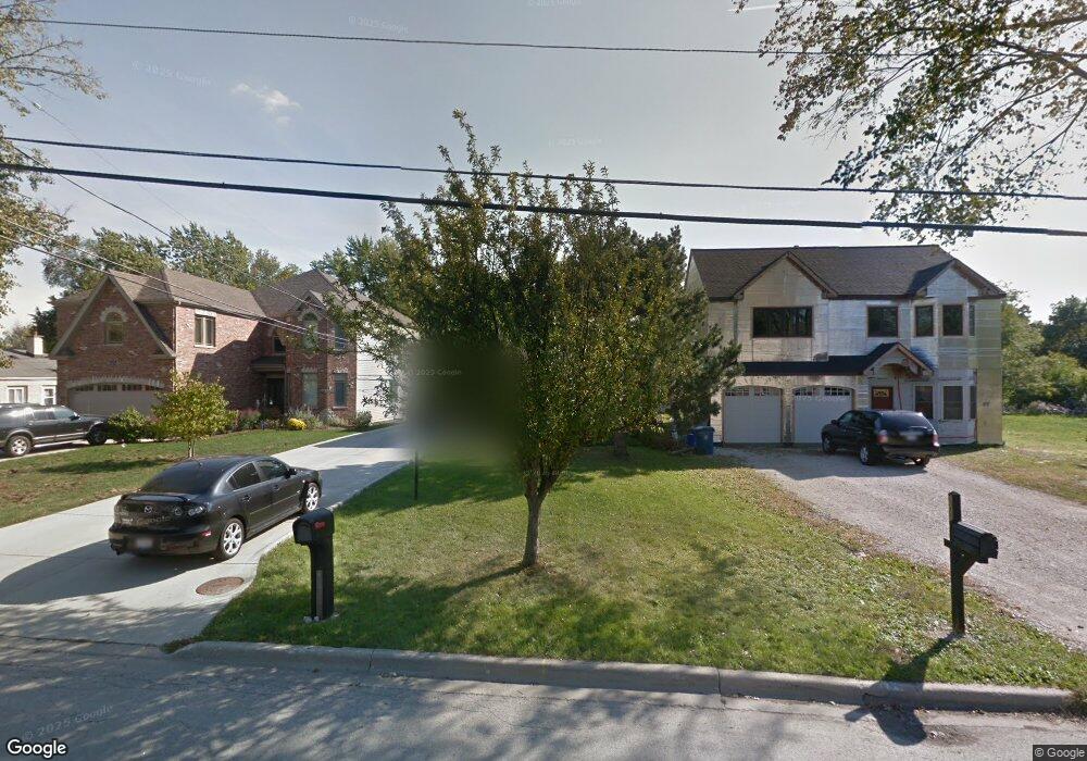 576 W 3rd St, Elmhurst, IL 60126 - photo 1