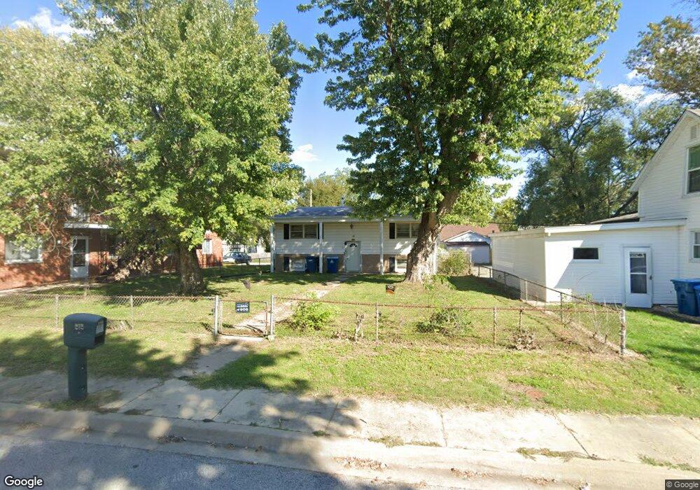 212 S Donk Ave, Maryville, IL 62062 - photo 1