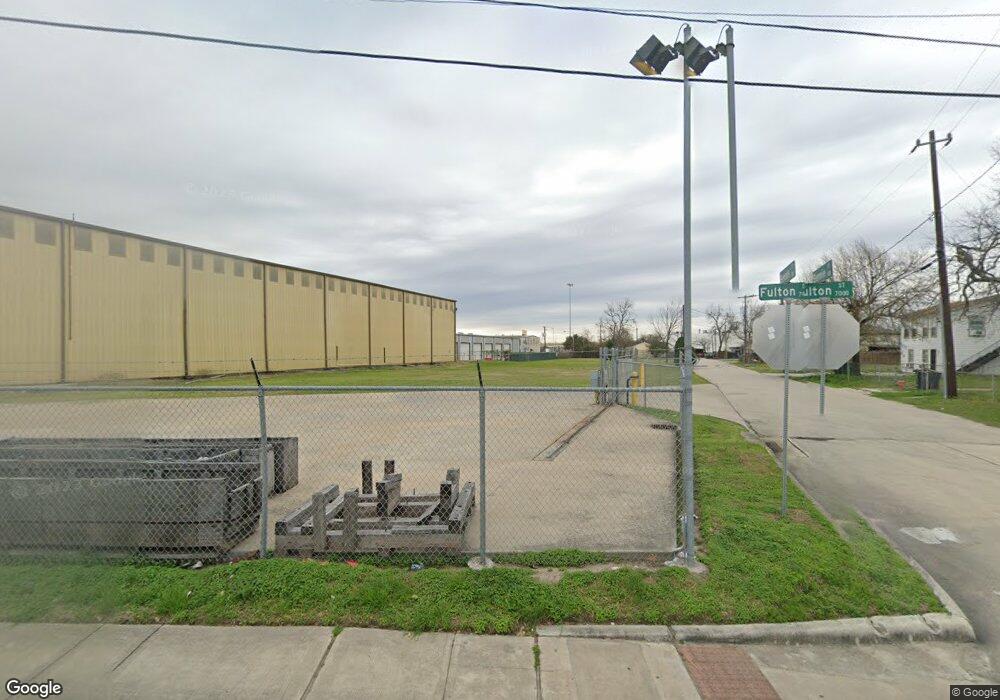 7015 Fulton St, Houston, TX 77022 - photo 1