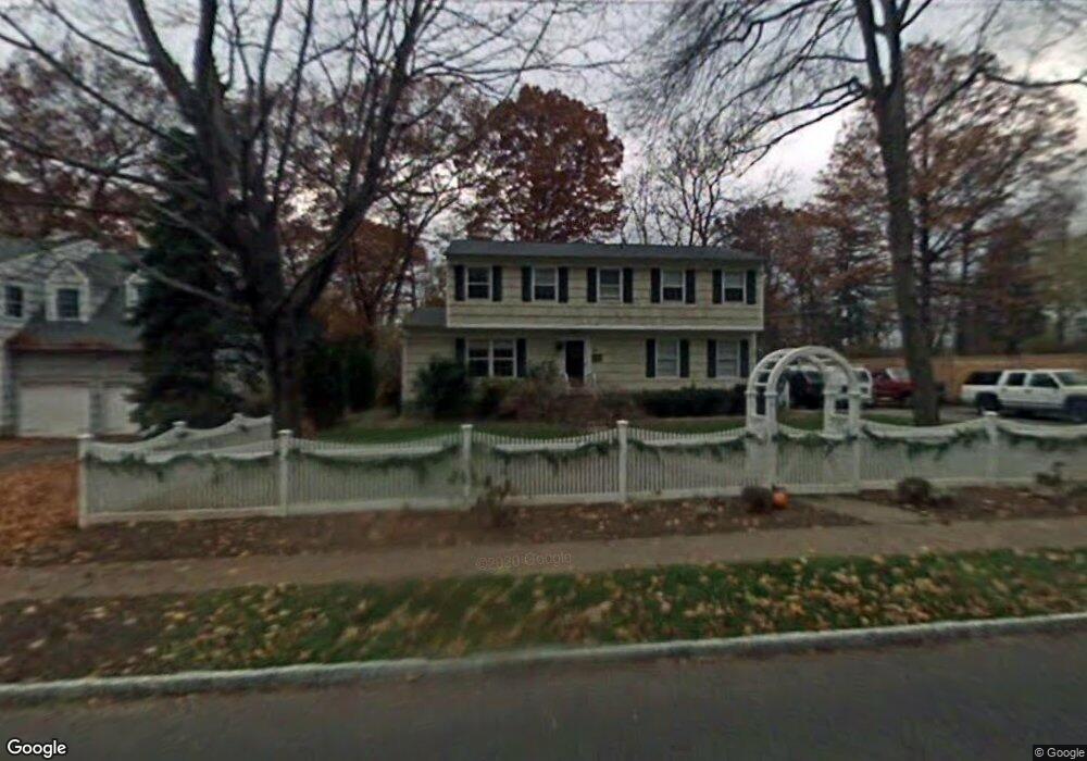 2 Hammond Rd, Rye, NY 10580 - photo 1