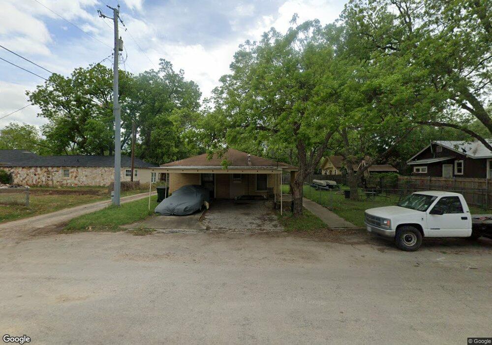 907 Bruns St, Seguin, TX 78155 - photo 1