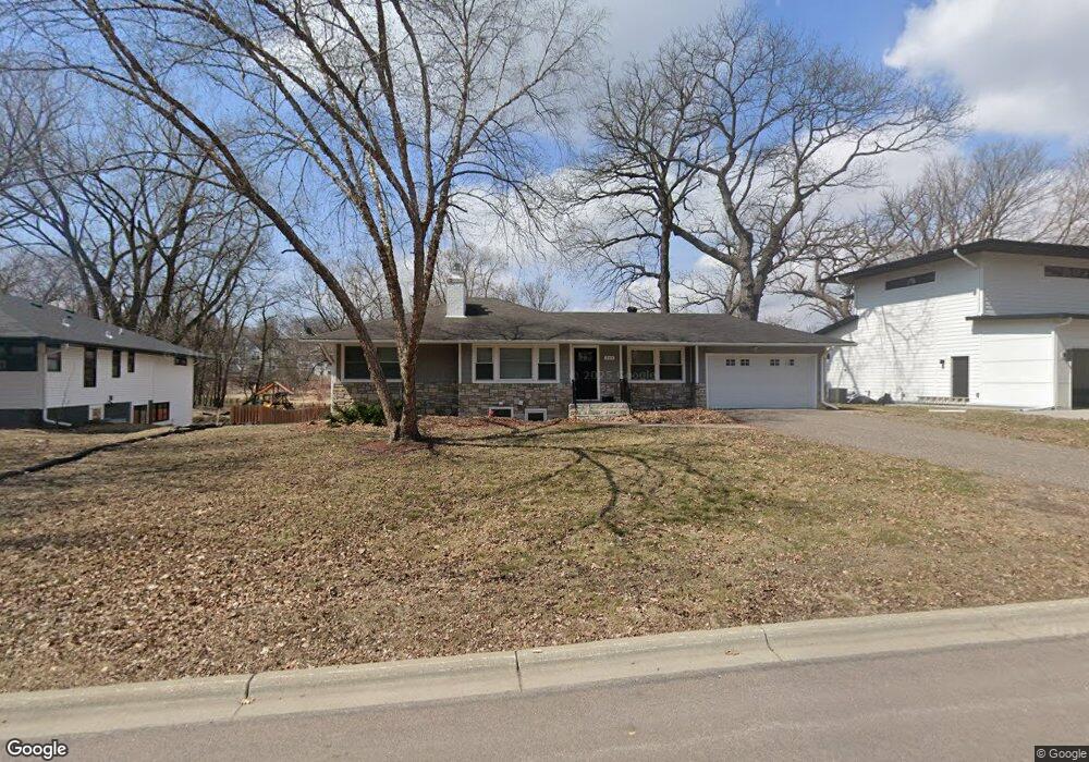 243 Glenbrook Rd N, Wayzata, MN 55391 - photo 1