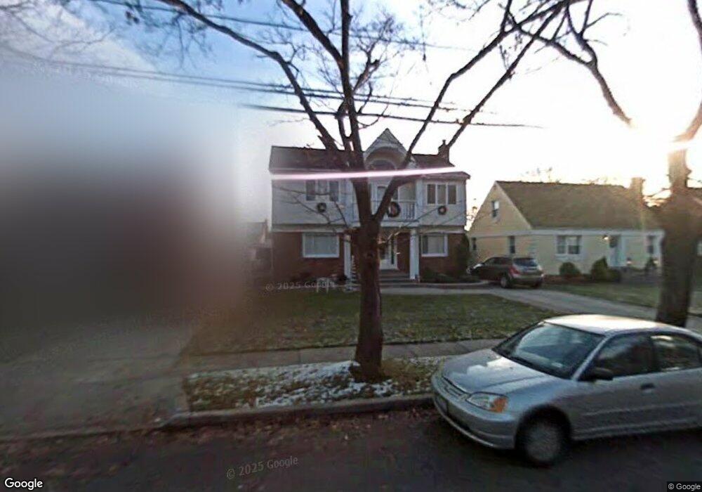 2607 Foxdale Ave, Oceanside, NY 11572 - photo 1