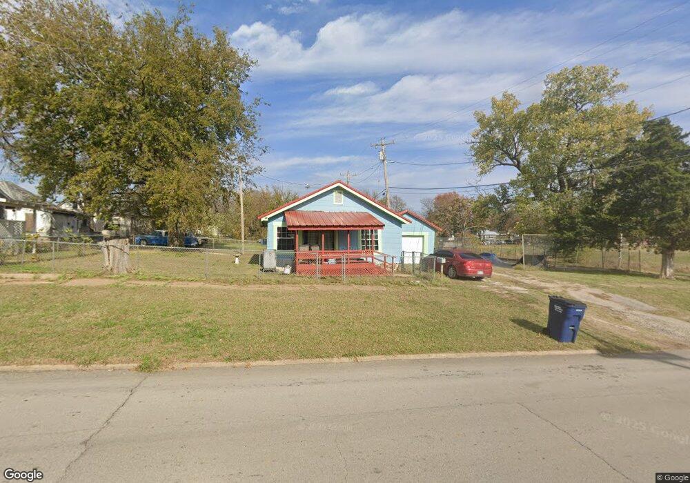 205 E Caddo St, Cleveland, OK 74020 - photo 1