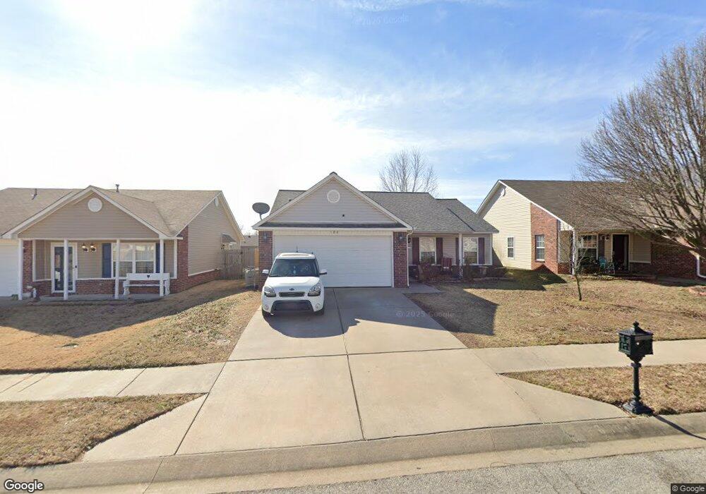 104 W Fairlane Place, Sapulpa, OK 74066 - photo 1