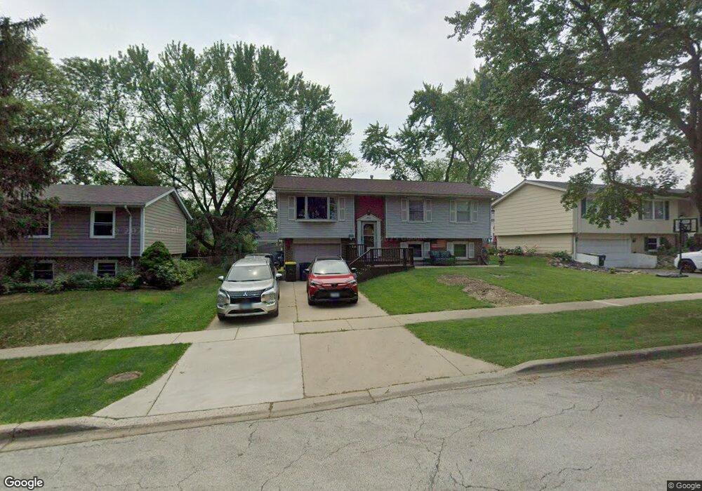 3801 Holly Ln, Rolling Meadows, IL 60008 - photo 1