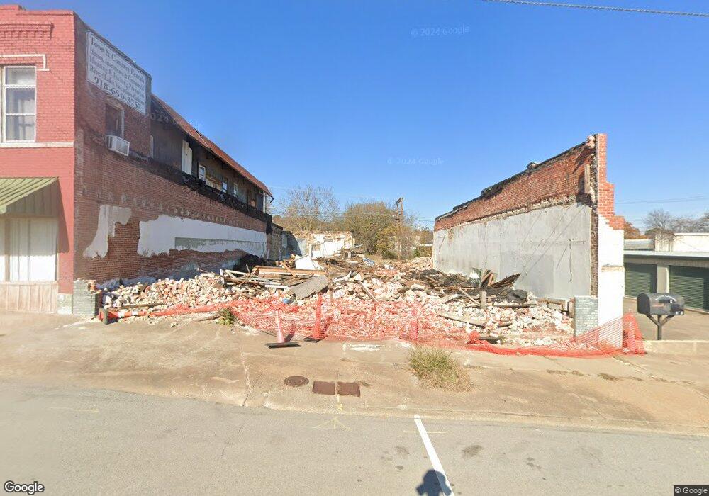 206 W Main St, Henryetta, OK 74437 - photo 1