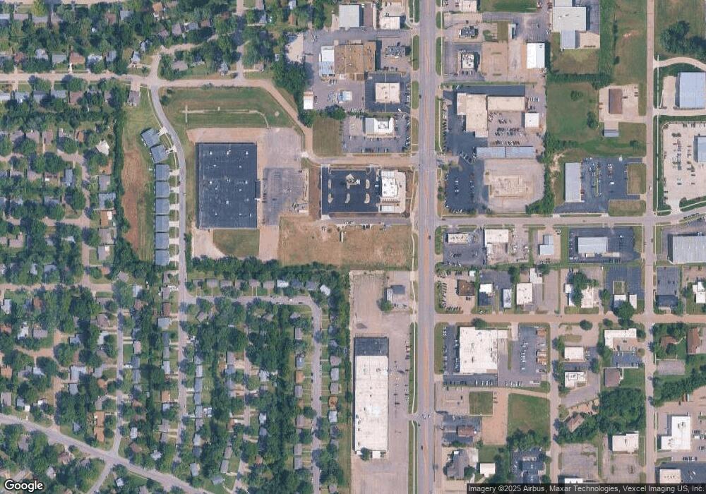 3249 SW Topeka Blvd, Topeka, KS 66611 - photo 1