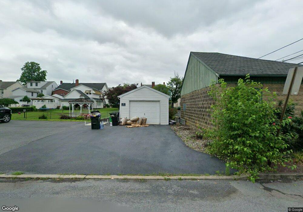 254 S Walnut St, Bath, PA 18014 - photo 1