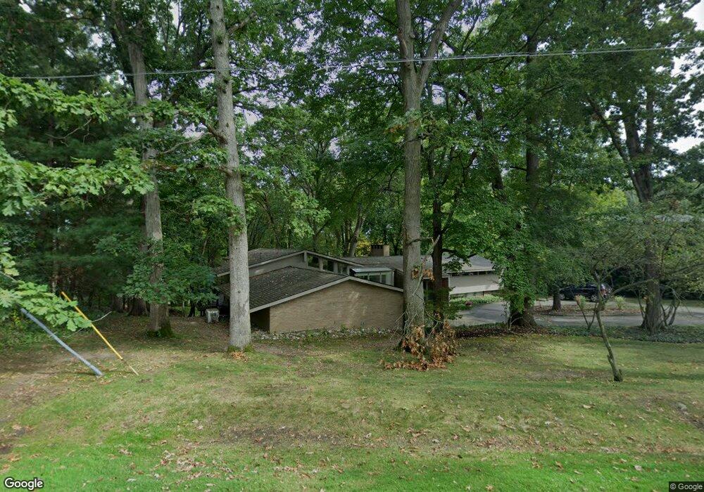 1490 Sodon Lake Dr, Bloomfield Hills, MI 48302 - photo 1