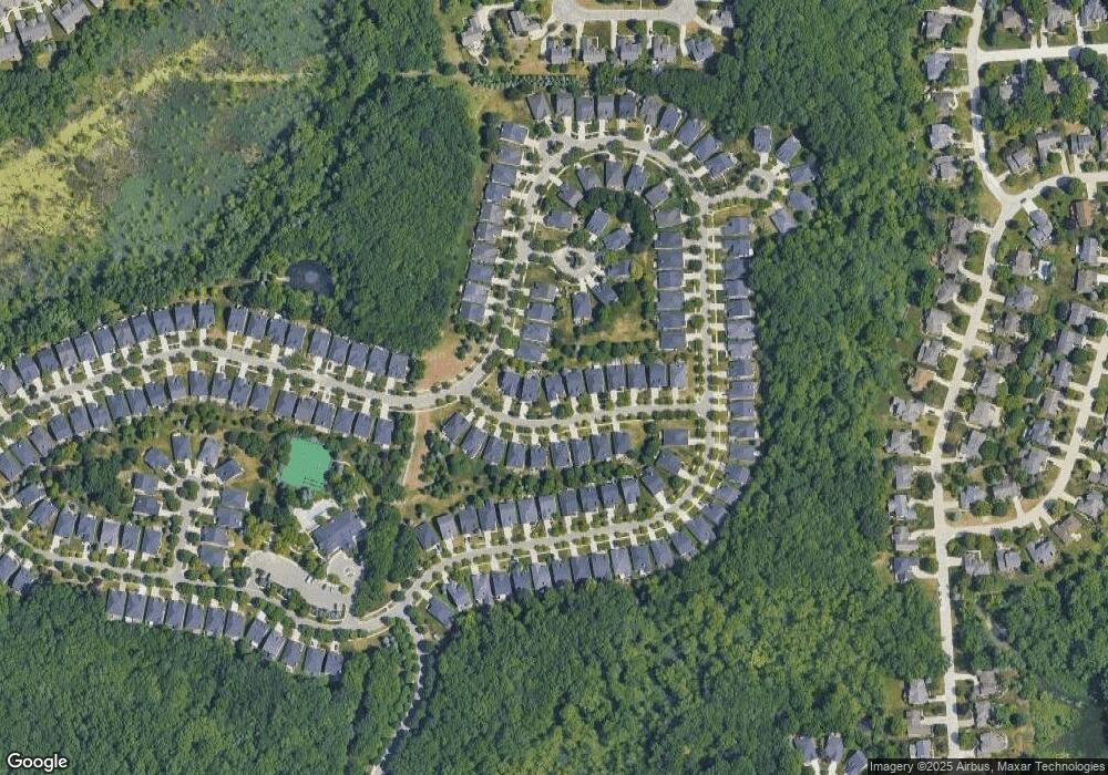 3710 Crestwood Dr unit 133, Auburn Hills, MI 48326 - photo 1