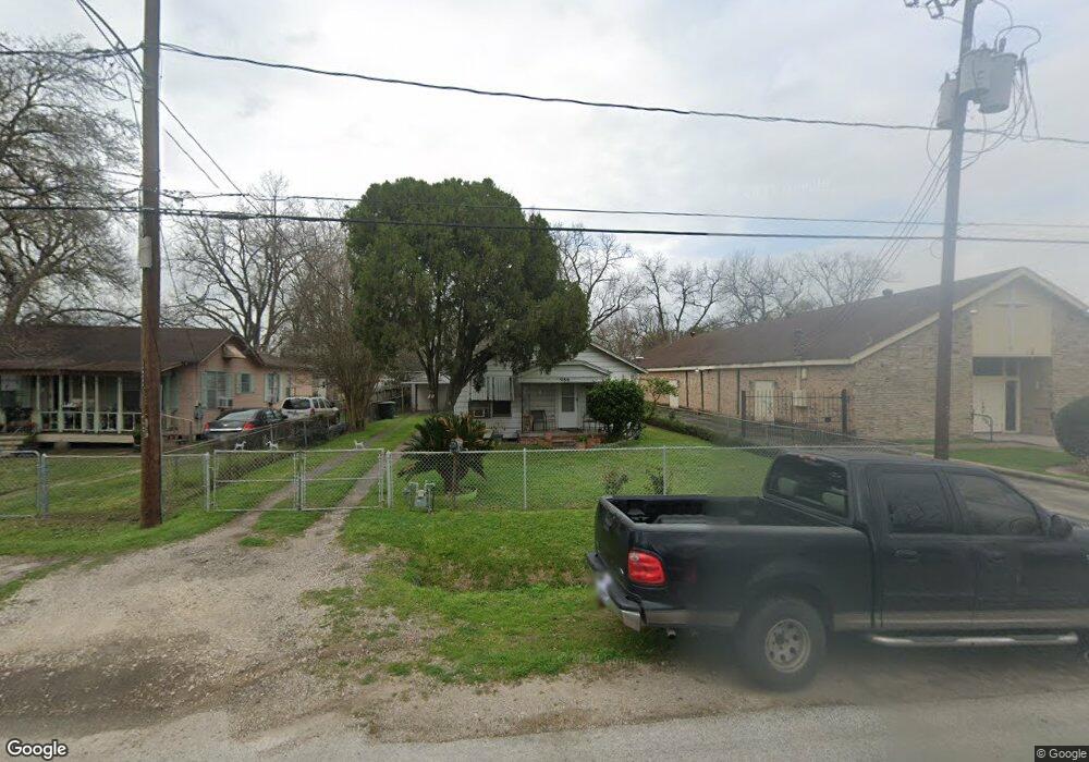 986 Glen Ave, Houston, TX 77088 - photo 1