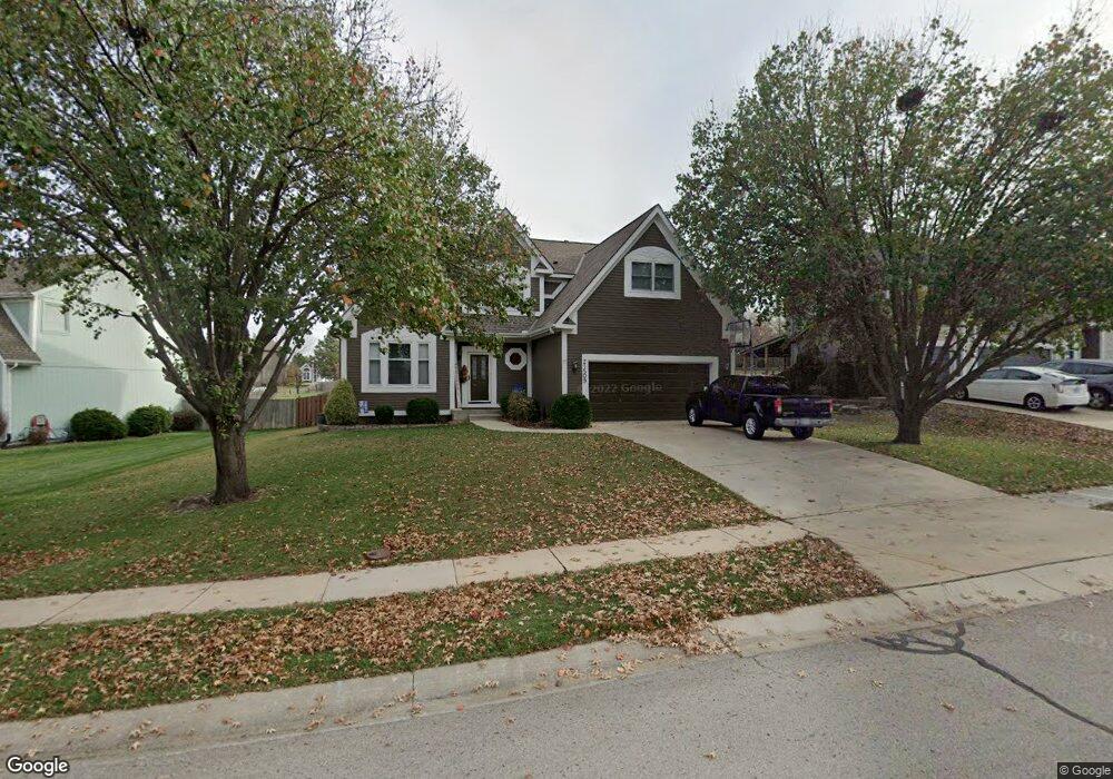 21509 W 51st Terrace, Shawnee, KS 66226 - photo 1