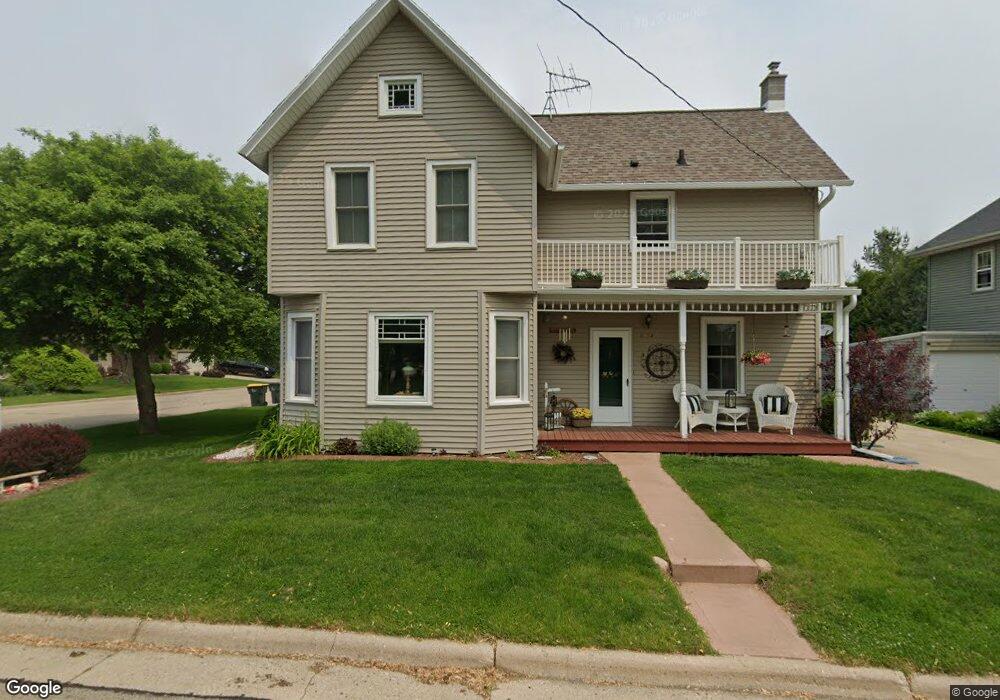 2803 Thinnes St, Cross Plains, WI 53528 - photo 1